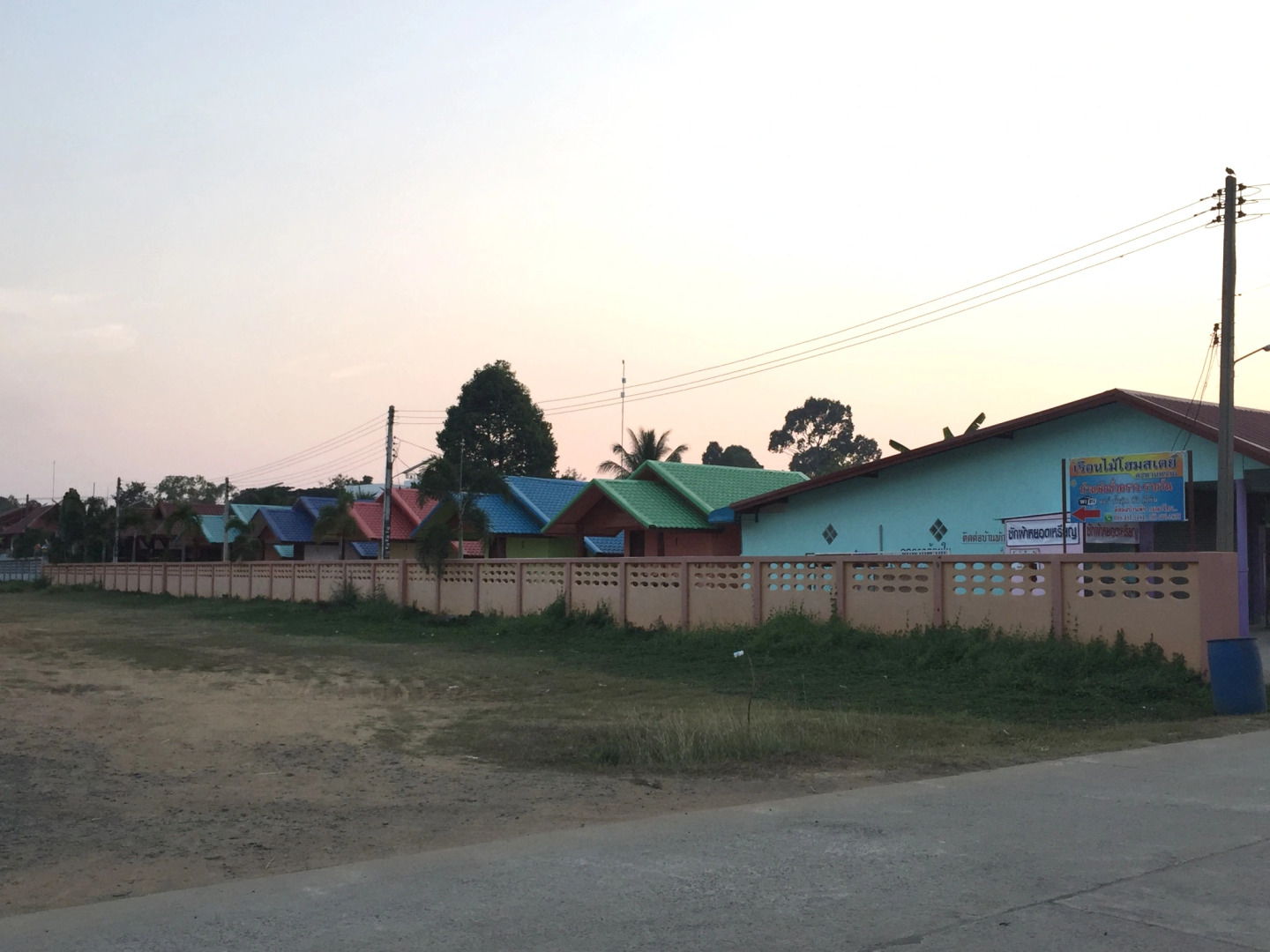 Ruenmai Homestay Lahansai