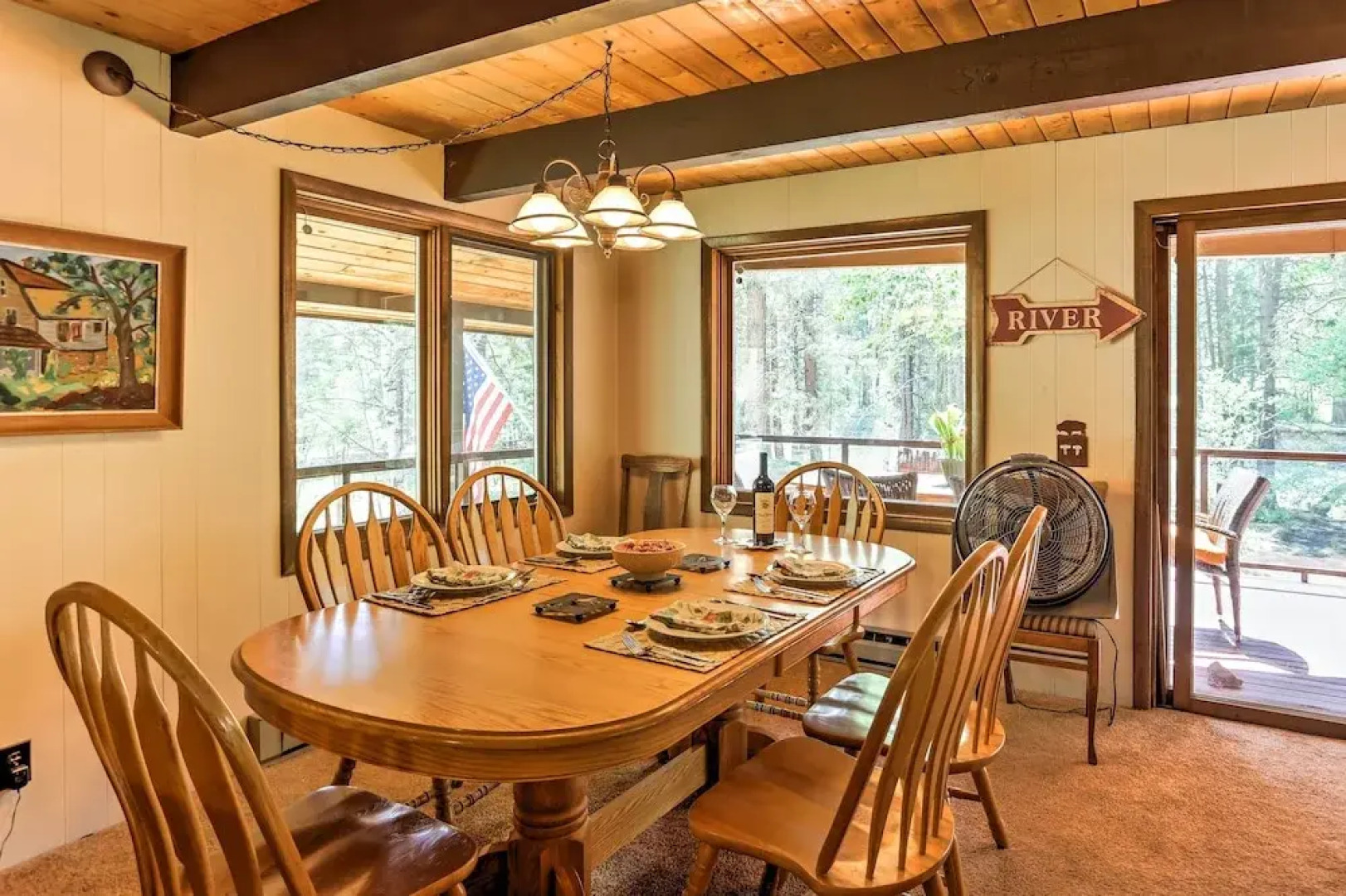 Riverside Winthrop Chalet w/ Hot Tub & 2 Decks!