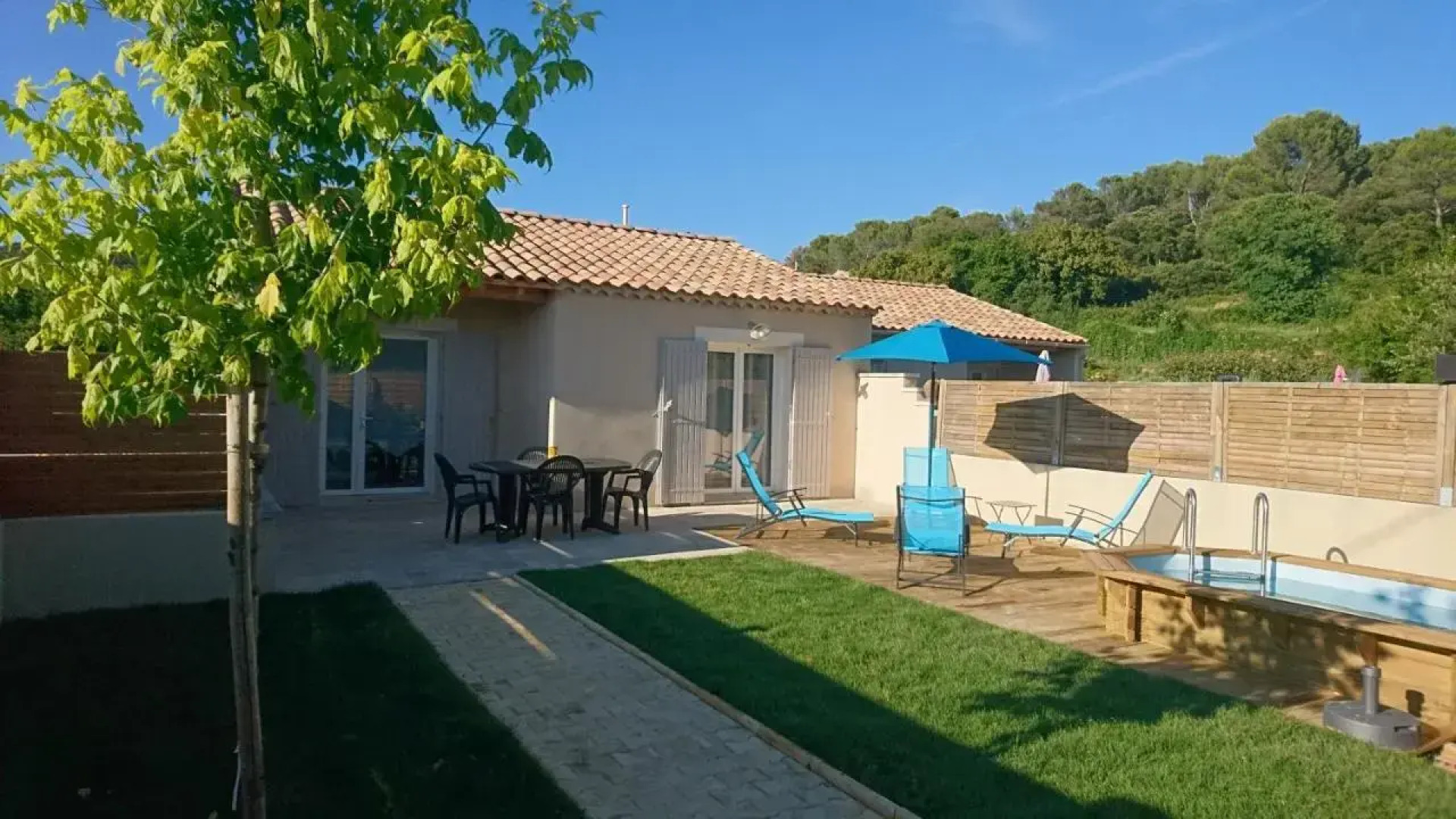 Les Lauzes De St Michel-La Sarriette