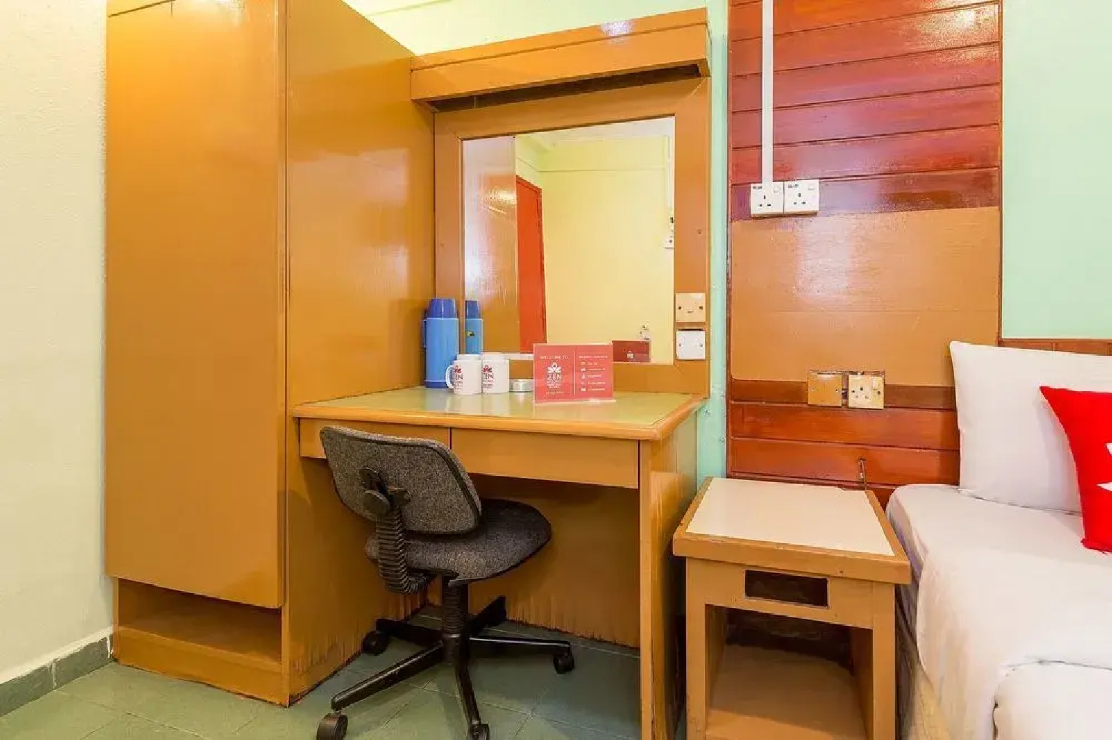 OYO 120 Hotel Sri Wilayaah