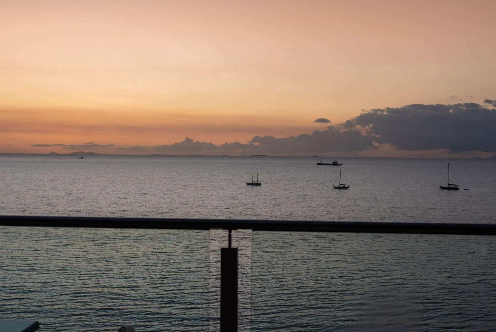 Отель Ramada Suites by Wyndham Wailoaloa Beach Fiji