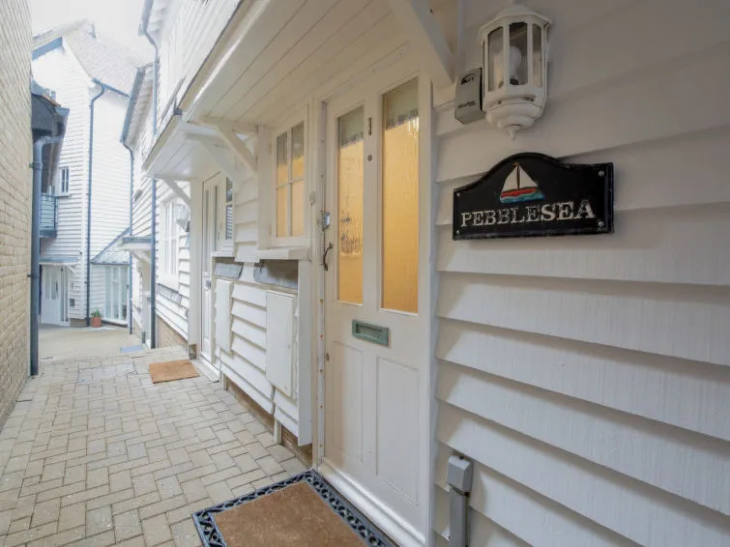 Holiday Home Whitepost