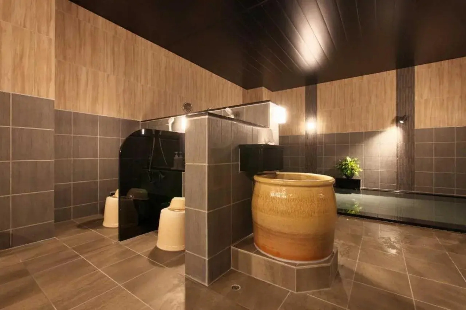 Hotel Route-Inn Hiratsuka Station North