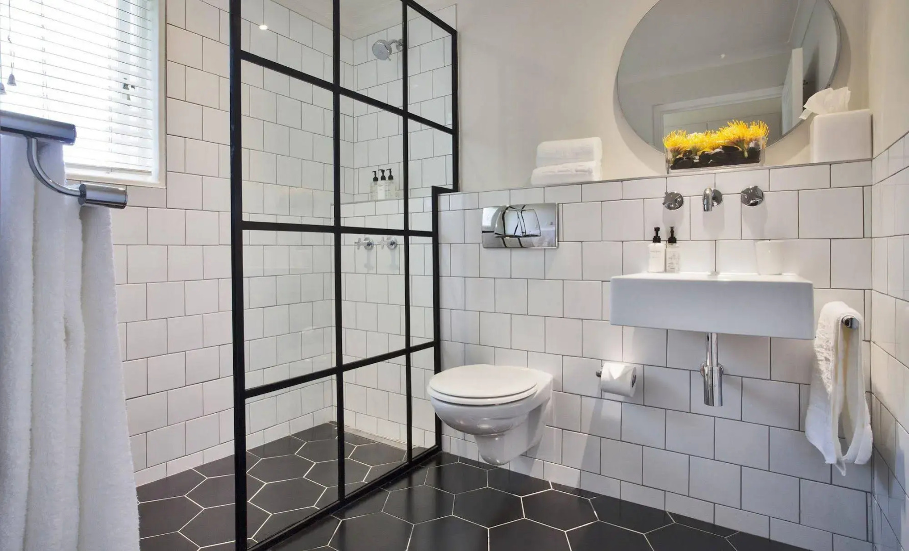 Sugarbird Manor at Protea Heights Farm