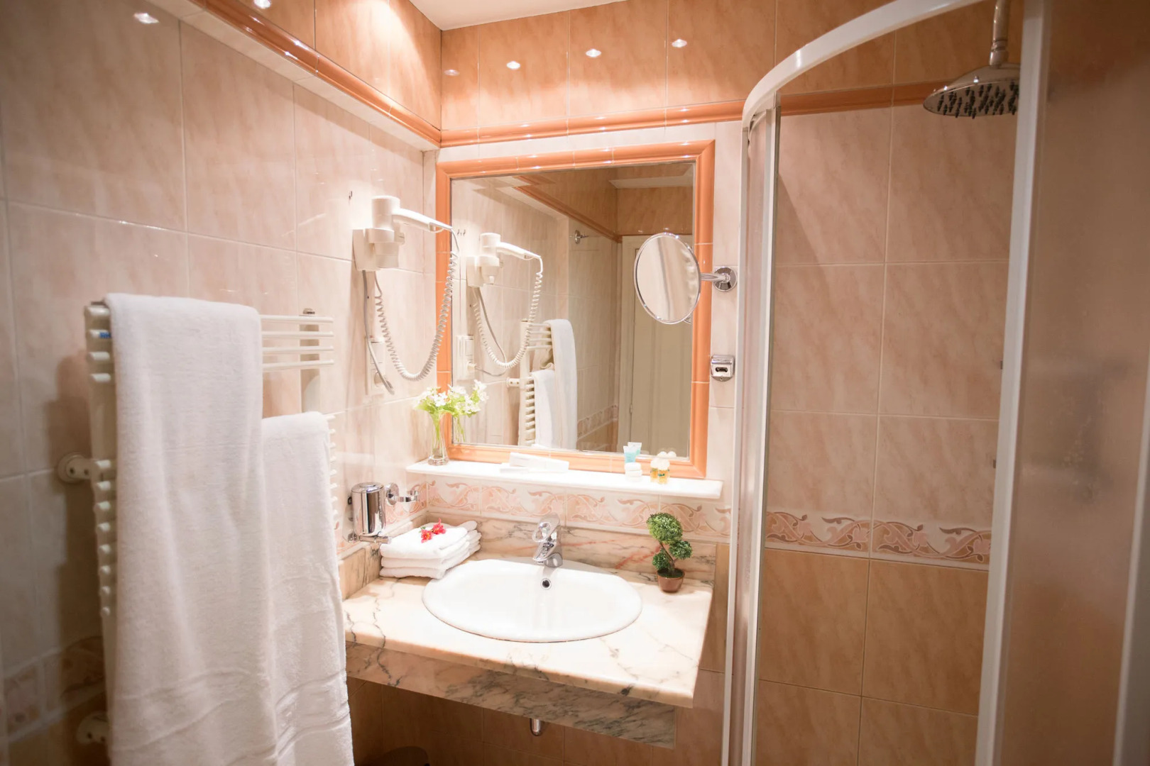 Diplomat Hotel & SPA