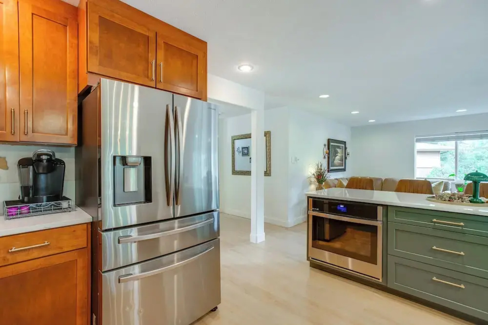 Modern Creekside Home: 9 Mi to Downtown Denver