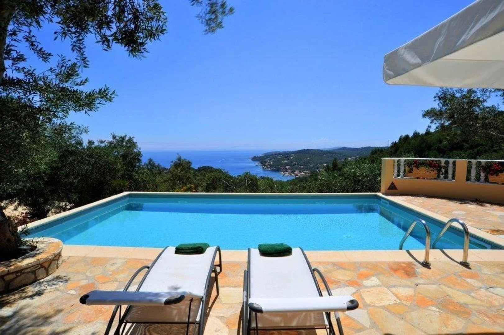 Triena Quality Villas