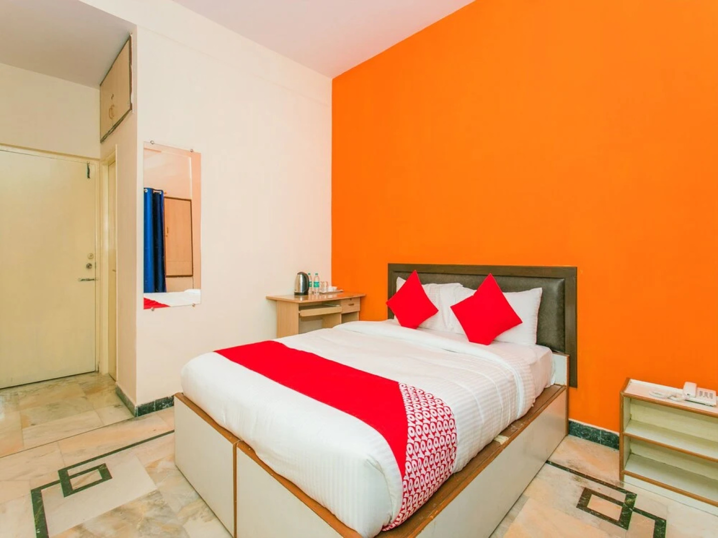 OYO 16572 Pk Suites Inn