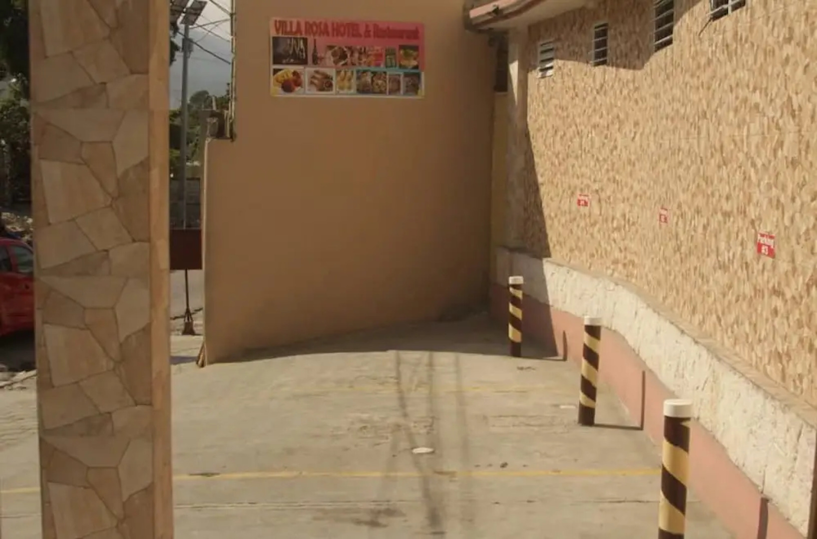 Villa Rosa Hotel & Restaurant