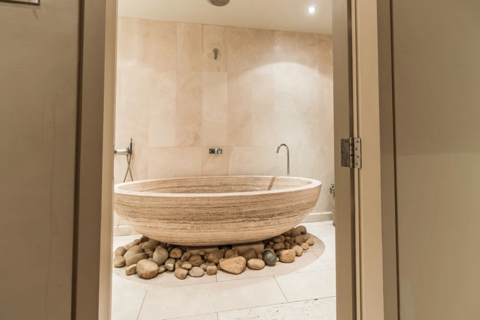 The Oscar Wilde Suite by 5STARSTAY