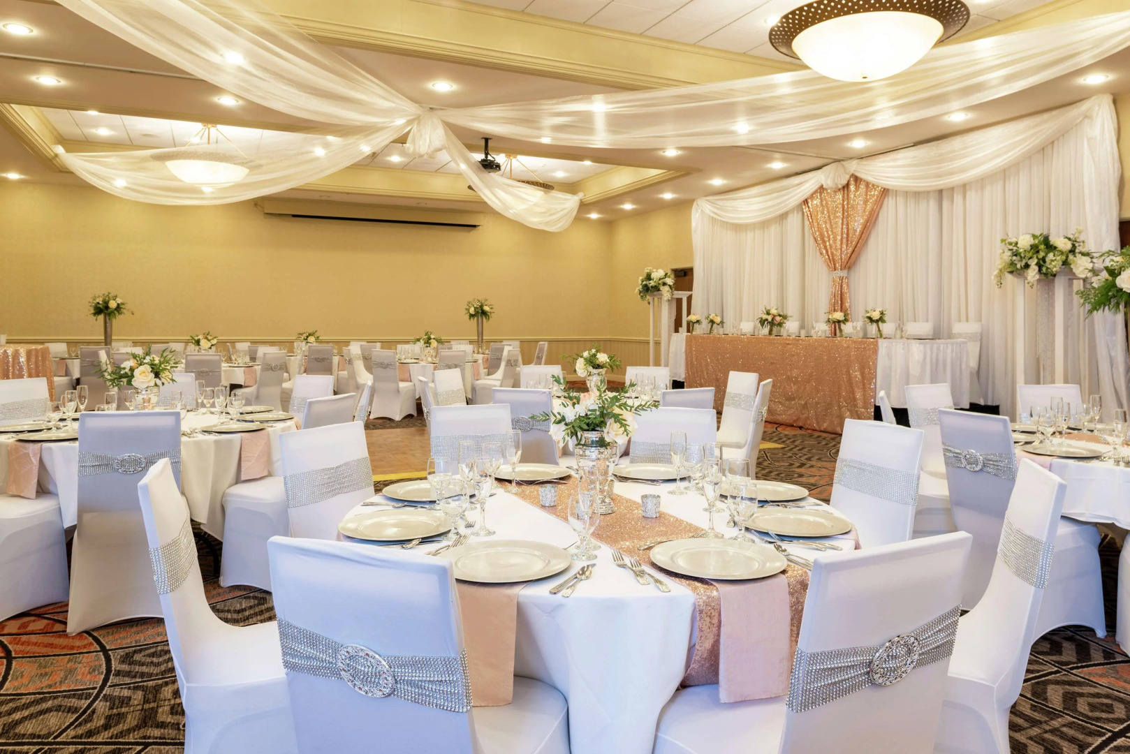 DoubleTree by Hilton Hotel Grand Rapids Airport