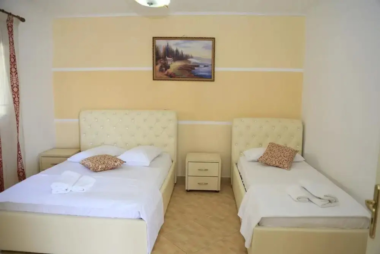 Qeparo Napolon Complex