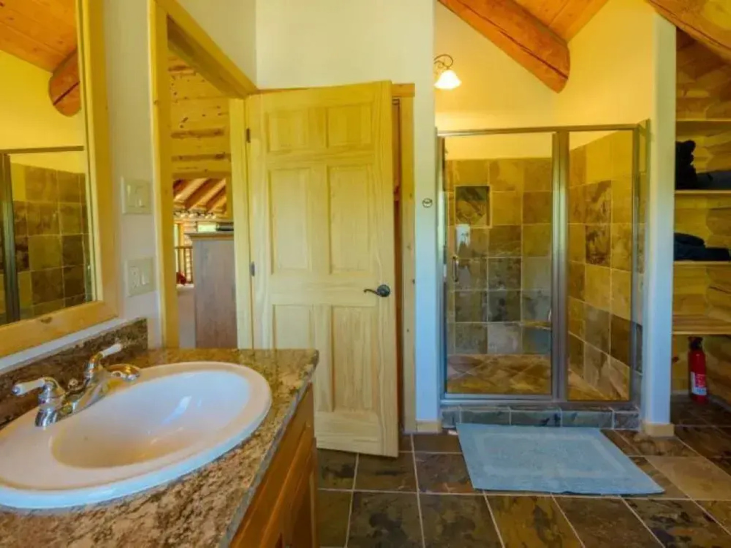 Navajo Ridge 360 Views by RedAwning