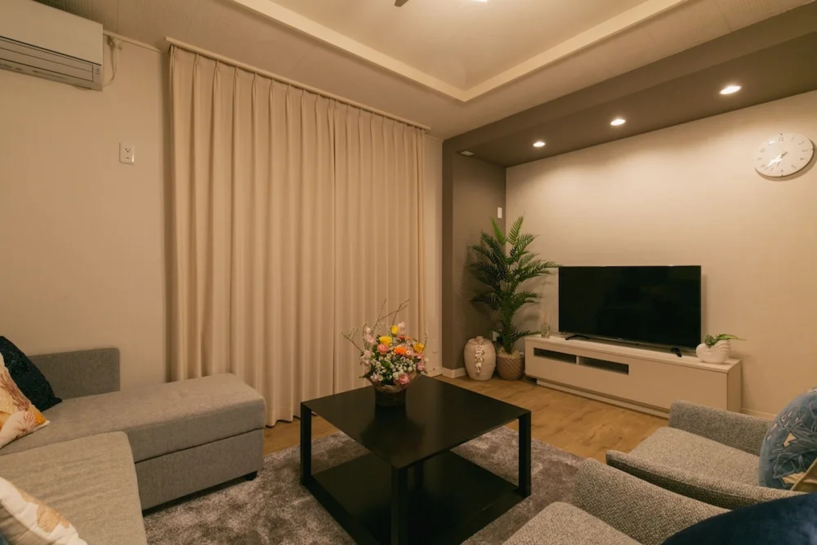 Sunset Breeze Chatan