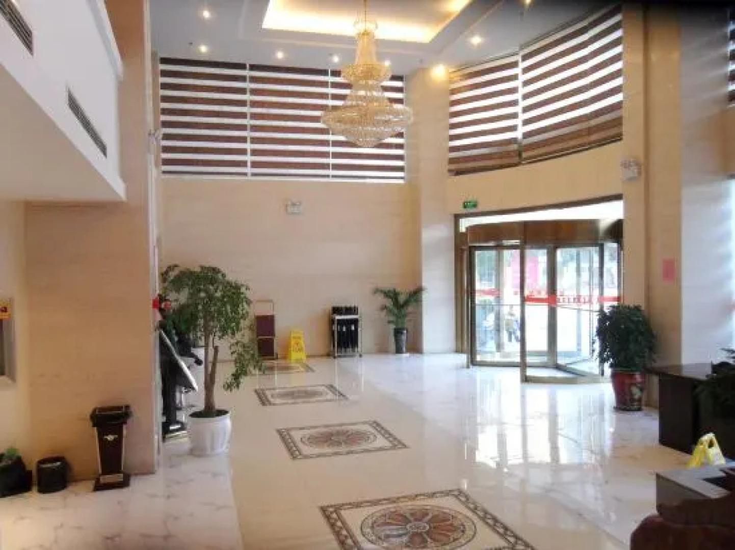 Wande Hotel (Lichuan Central Passenger Transport Terminal Tenglongdong Branch)