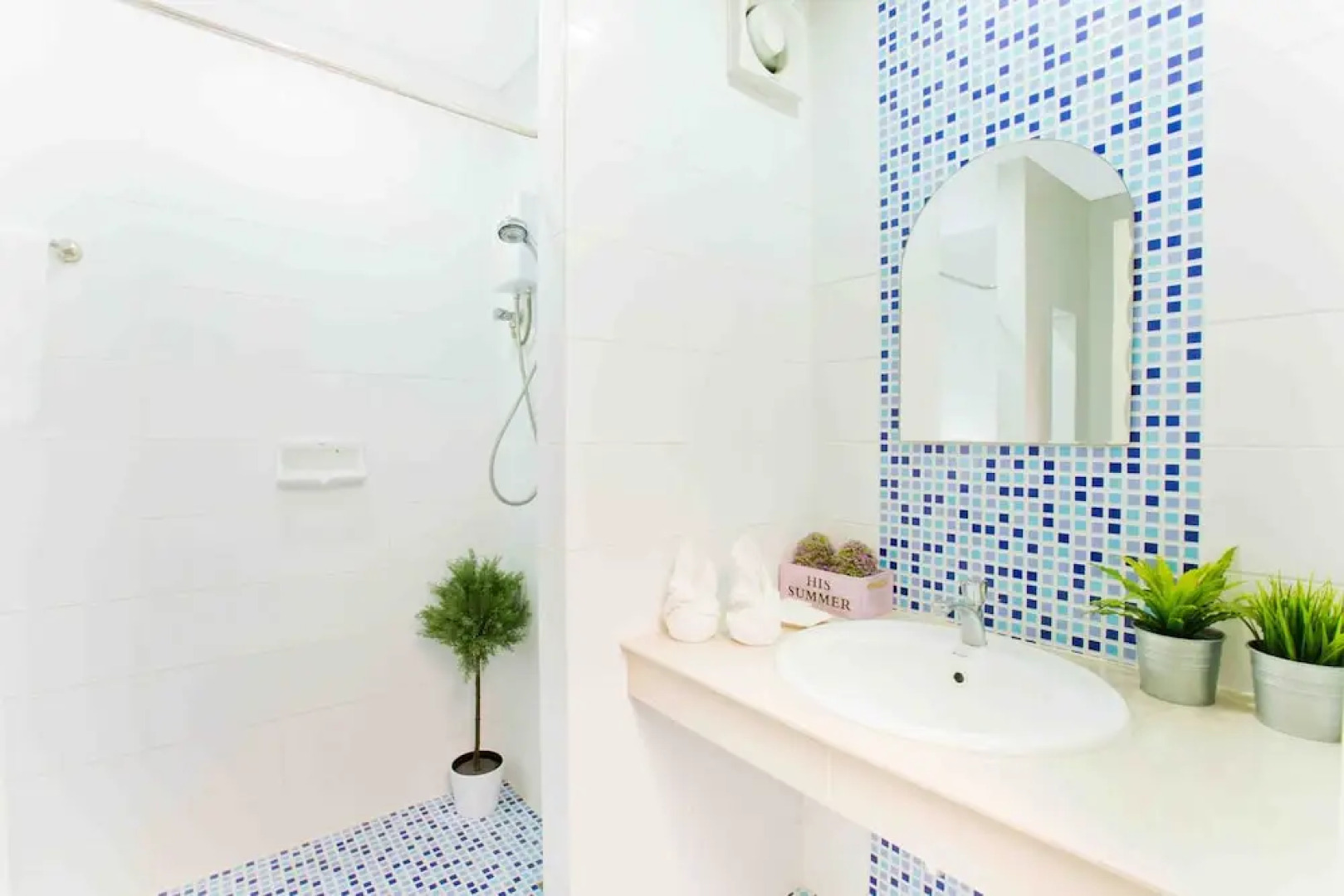 Grand Holiday Residence