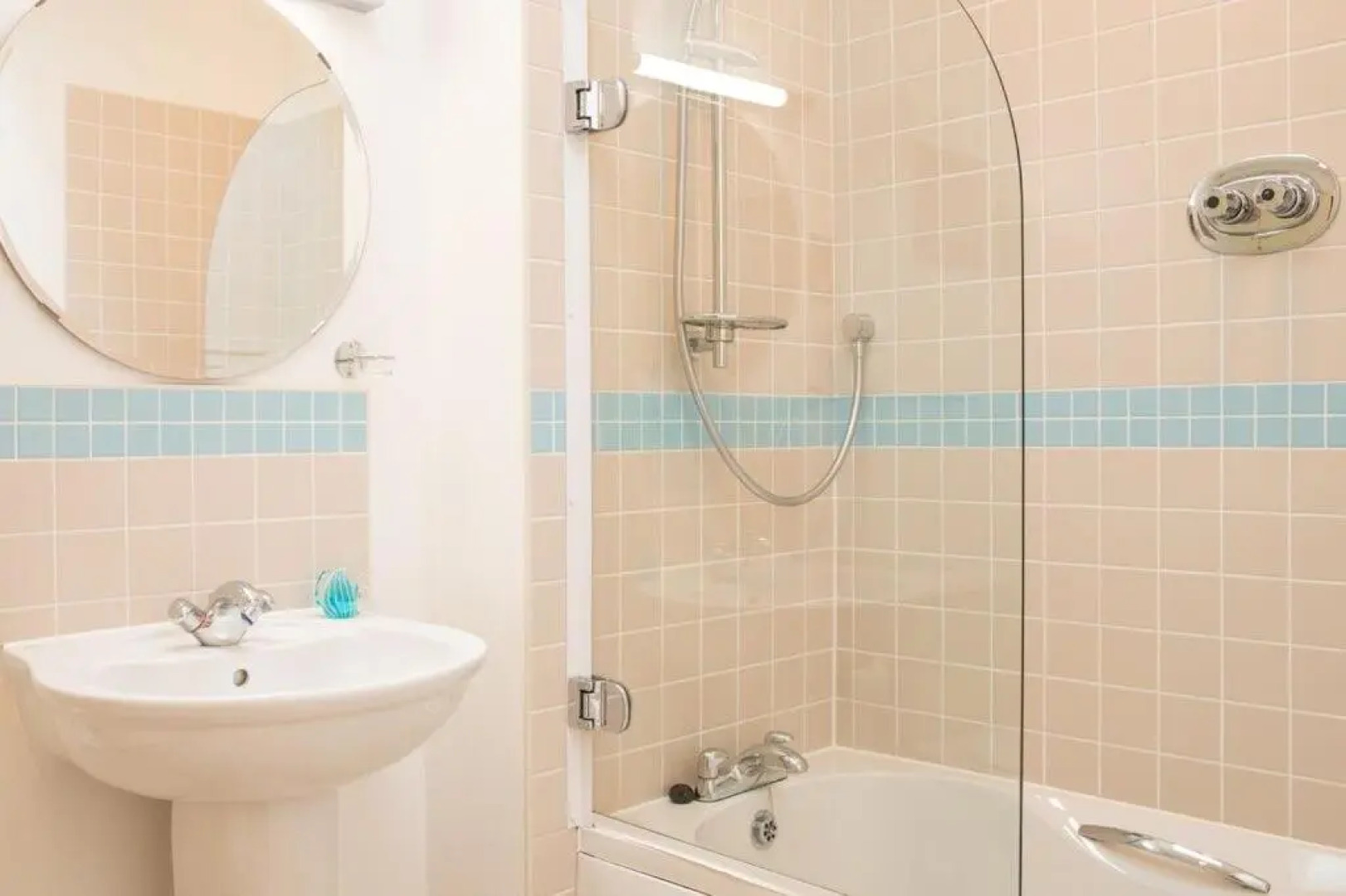 Beach View, Waterside Cottages