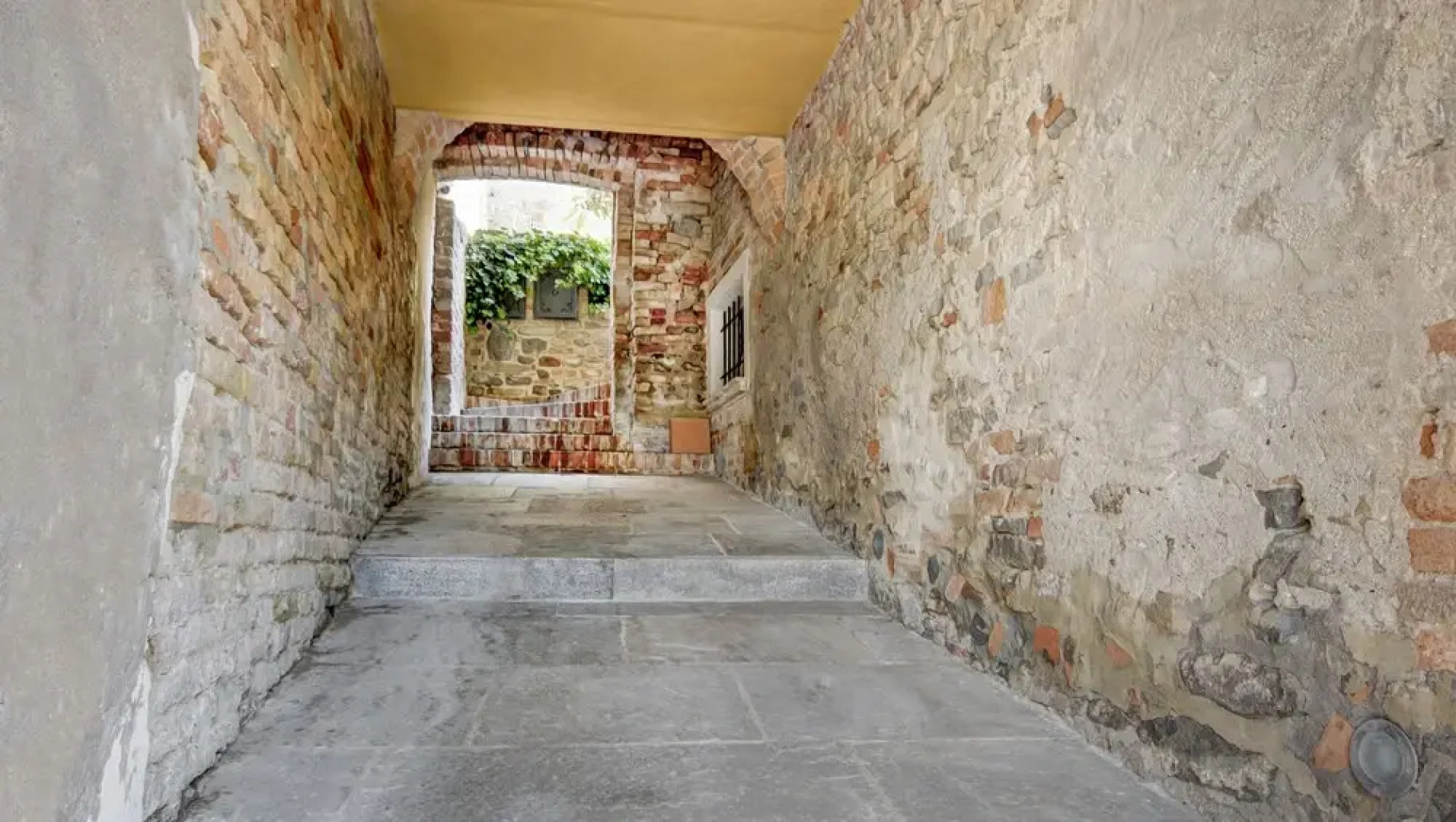 Italianway - Cavour 16