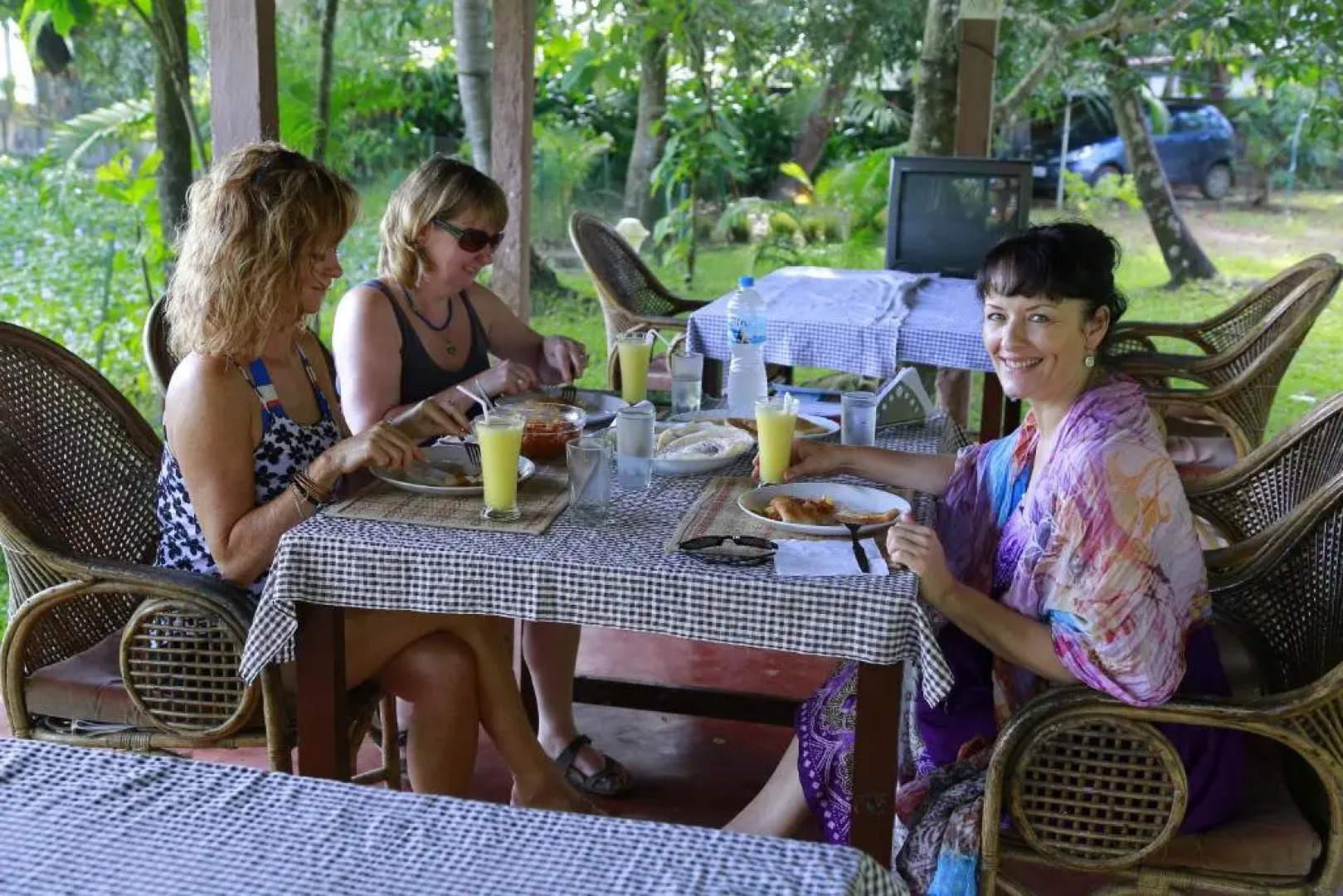 Lovedale Lakeside Homestay