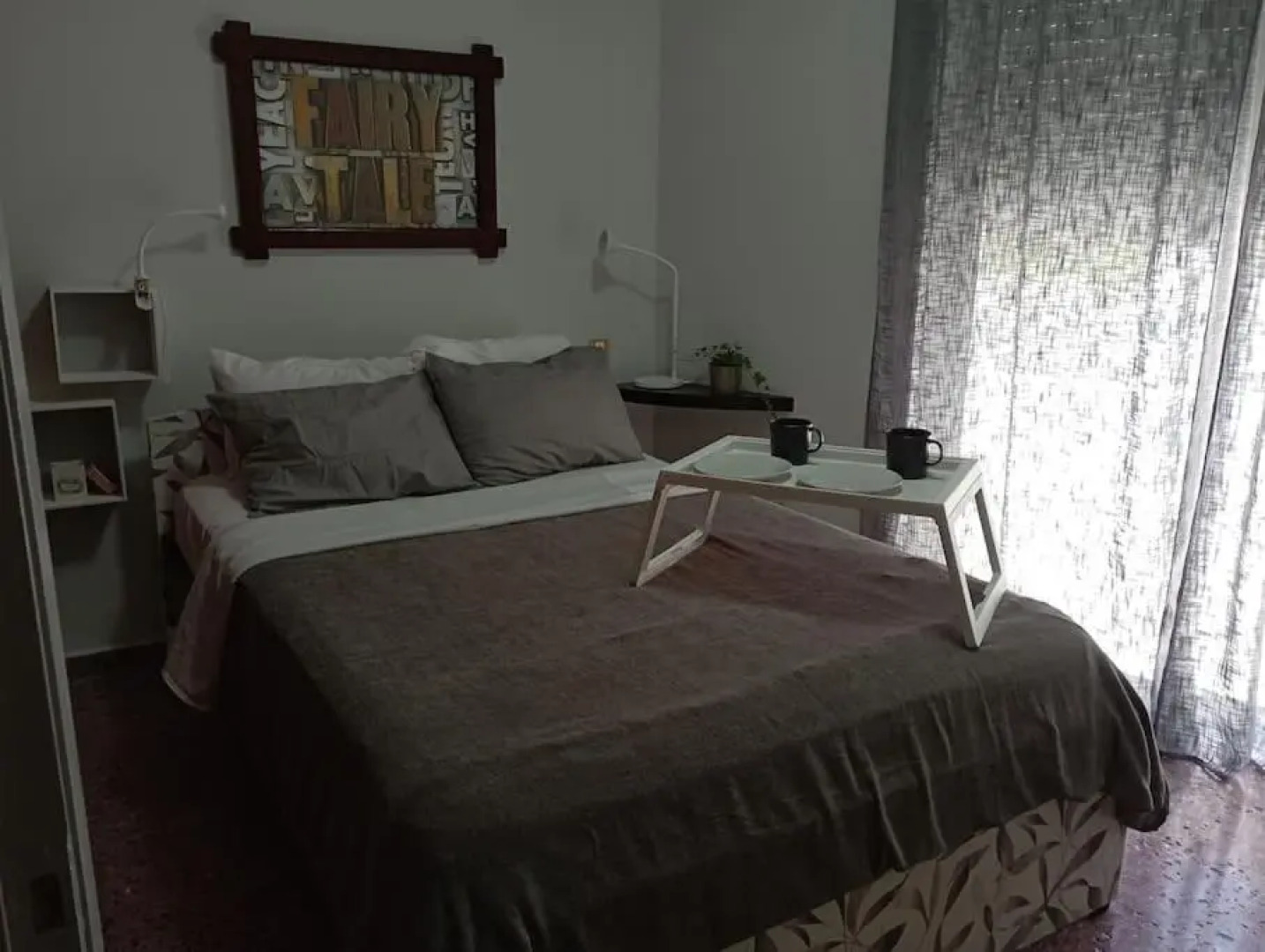 ΤΟ ΔΙΑΜΕΡΙΣΜΑ ΤΗΣ ΜΑΙΡΗΣ or MARY'S APARTMENT