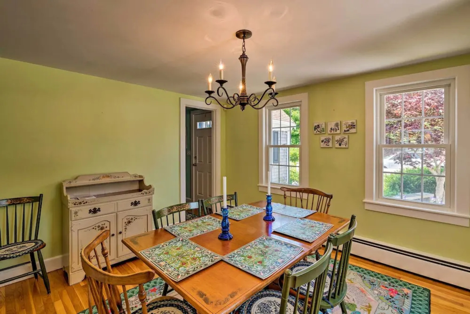 Waterfront Hyannis Gem: Walk to Hyannis Port Beach