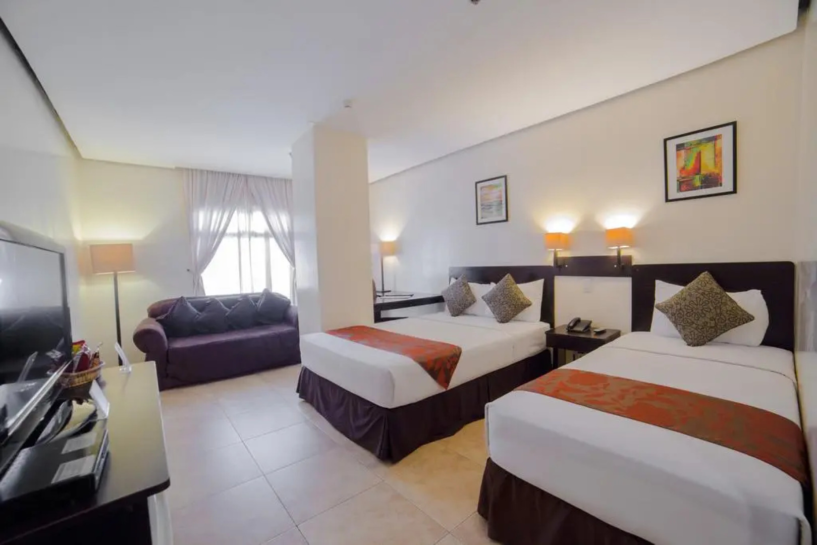 Premiere Citi Suites