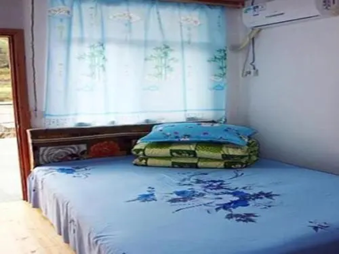 Yaxiu Guest house