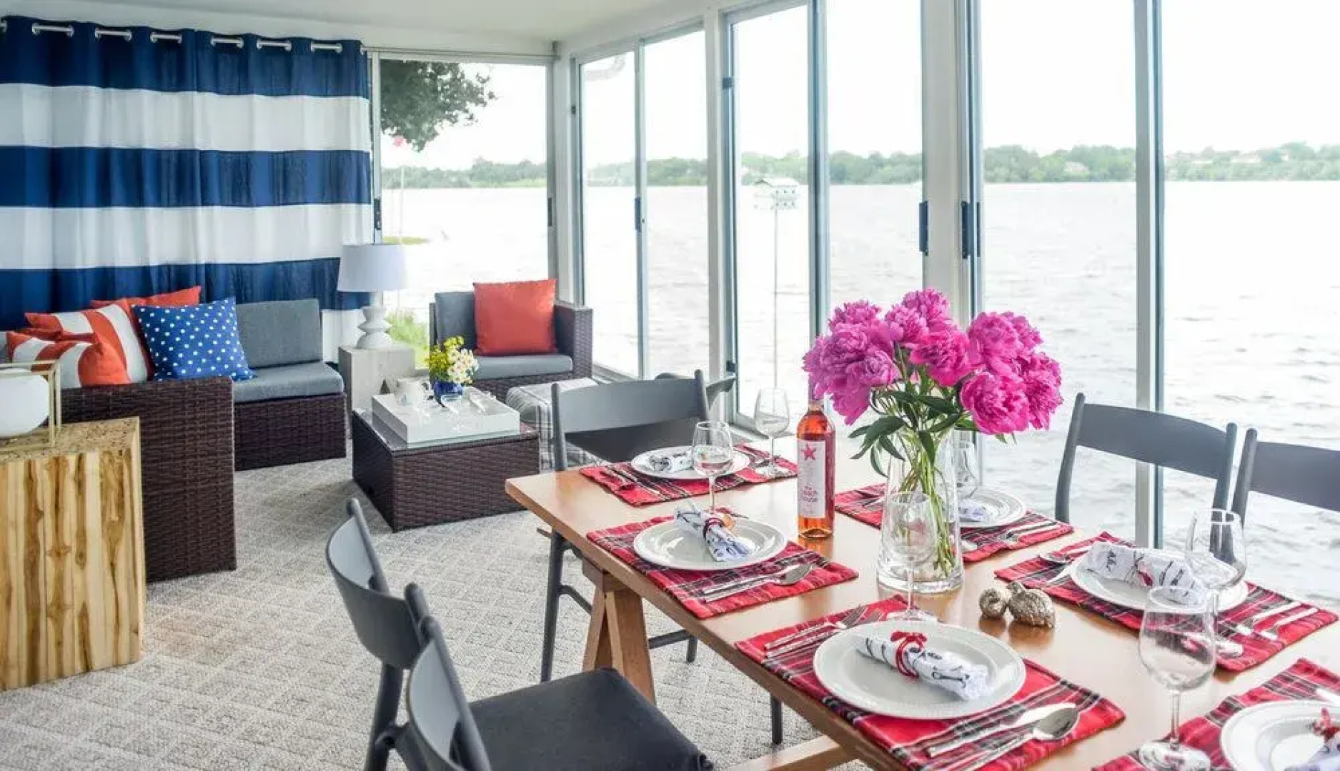 Shorehill Cottages on the Water