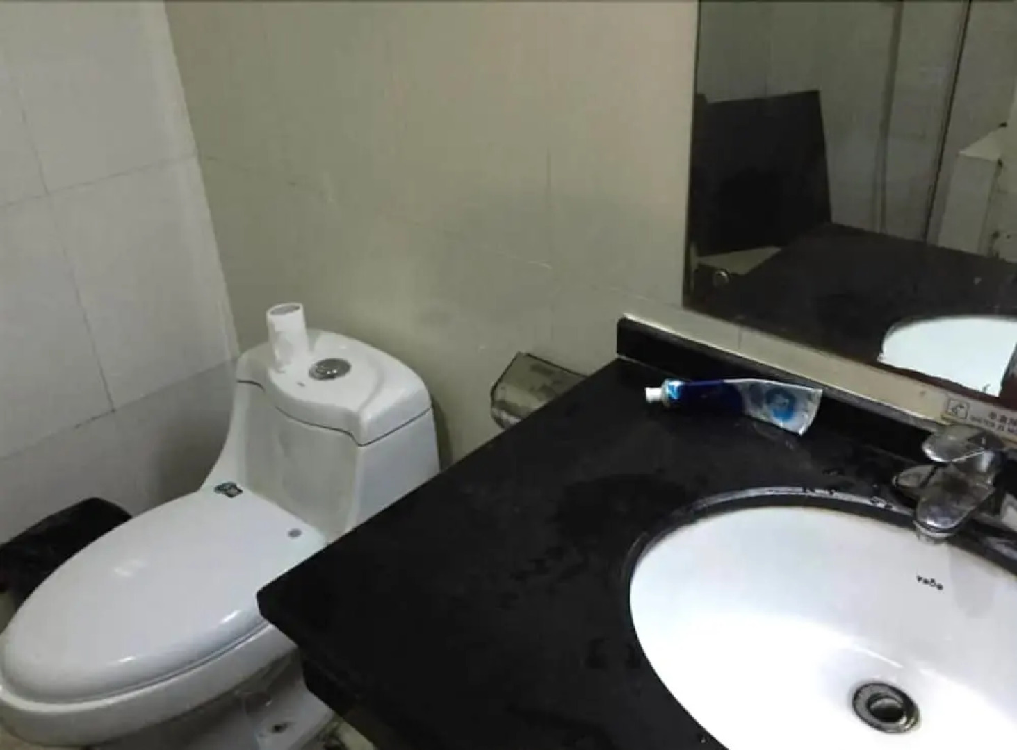 Super 8 Peony Square