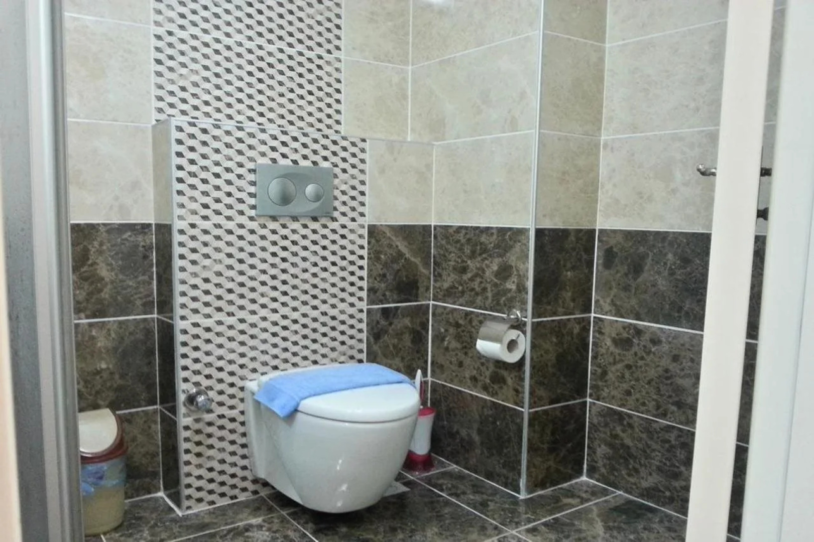 Kleopatra Apartments