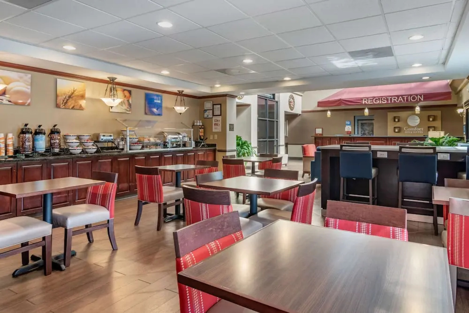 Comfort Suites Suwanee
