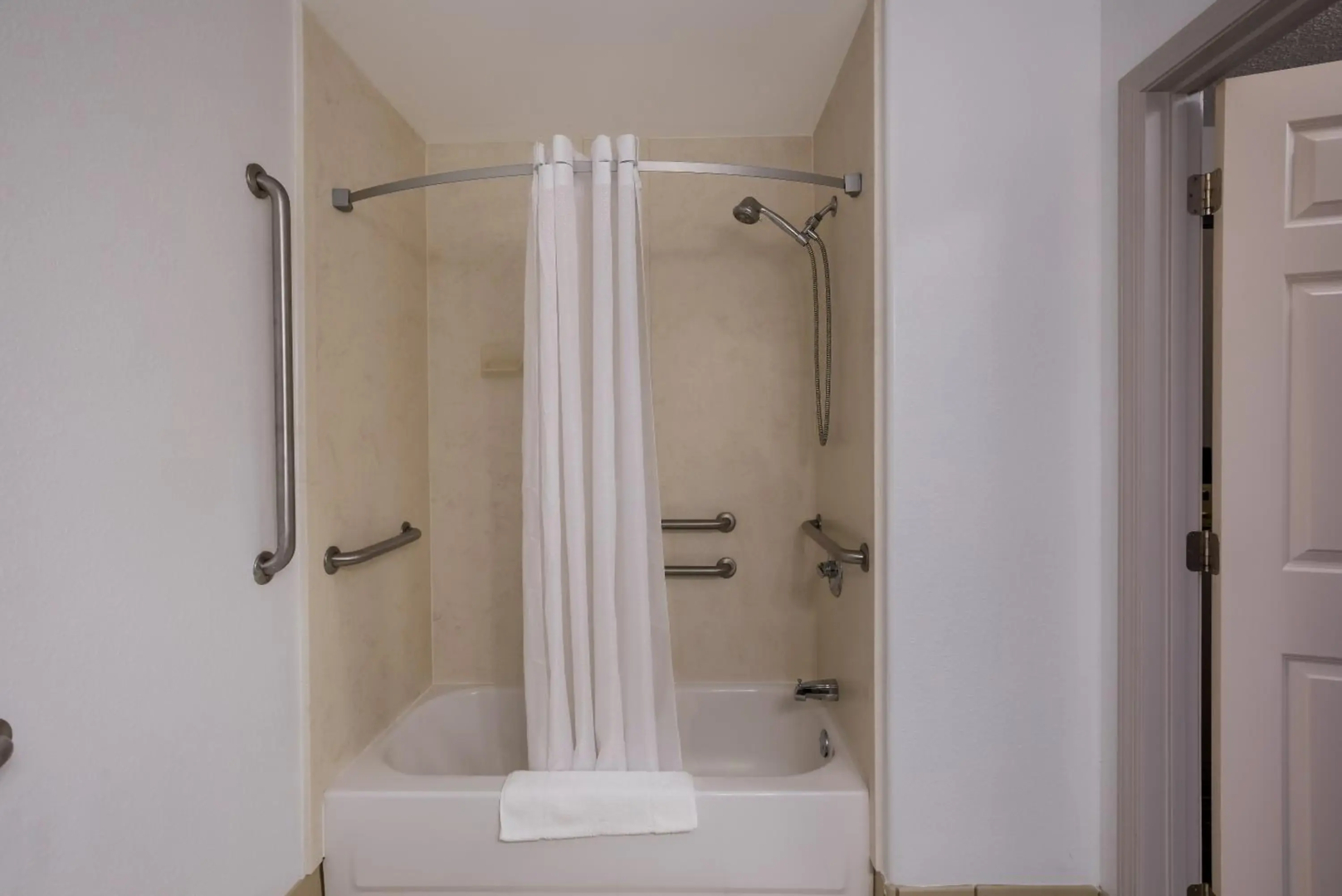 Country Inn & Suites by Radisson, Marion, IL