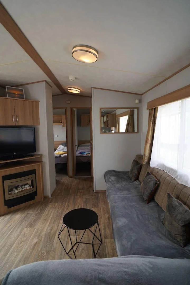 Pets go Free 3 Bedroom Caravan at Heacham Beach