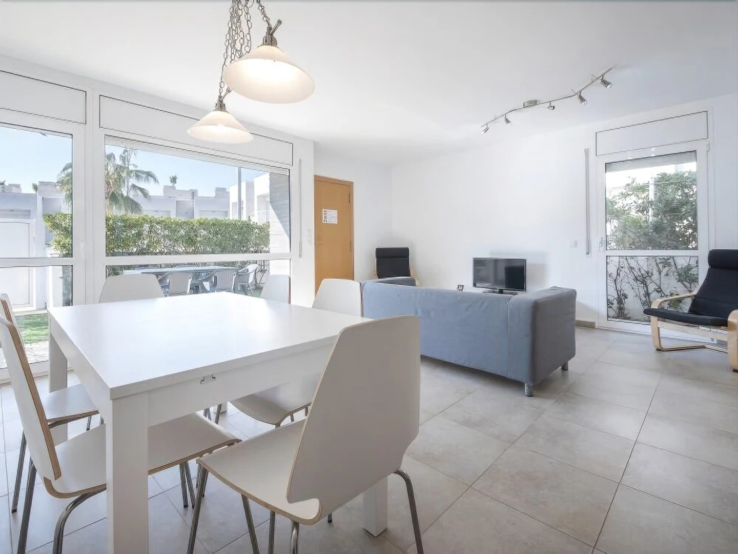 Eulalia Apartments Th 109 6