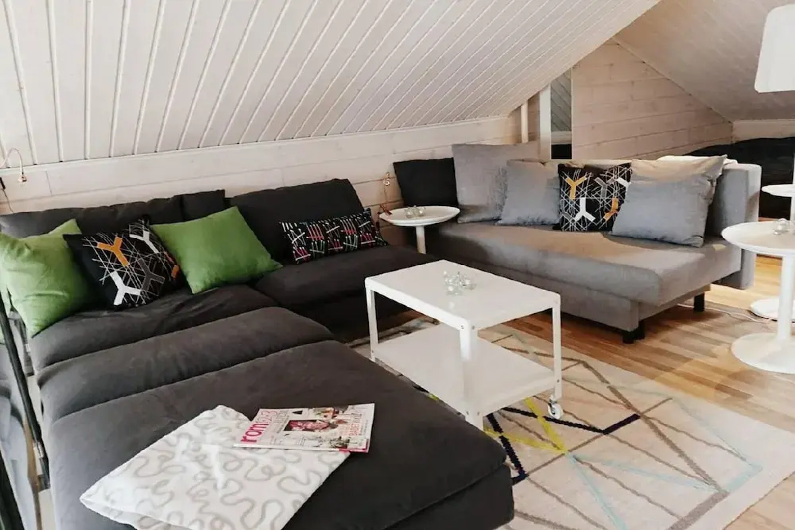 Large 8-9-bed Central Ski Innout House in Hemavan