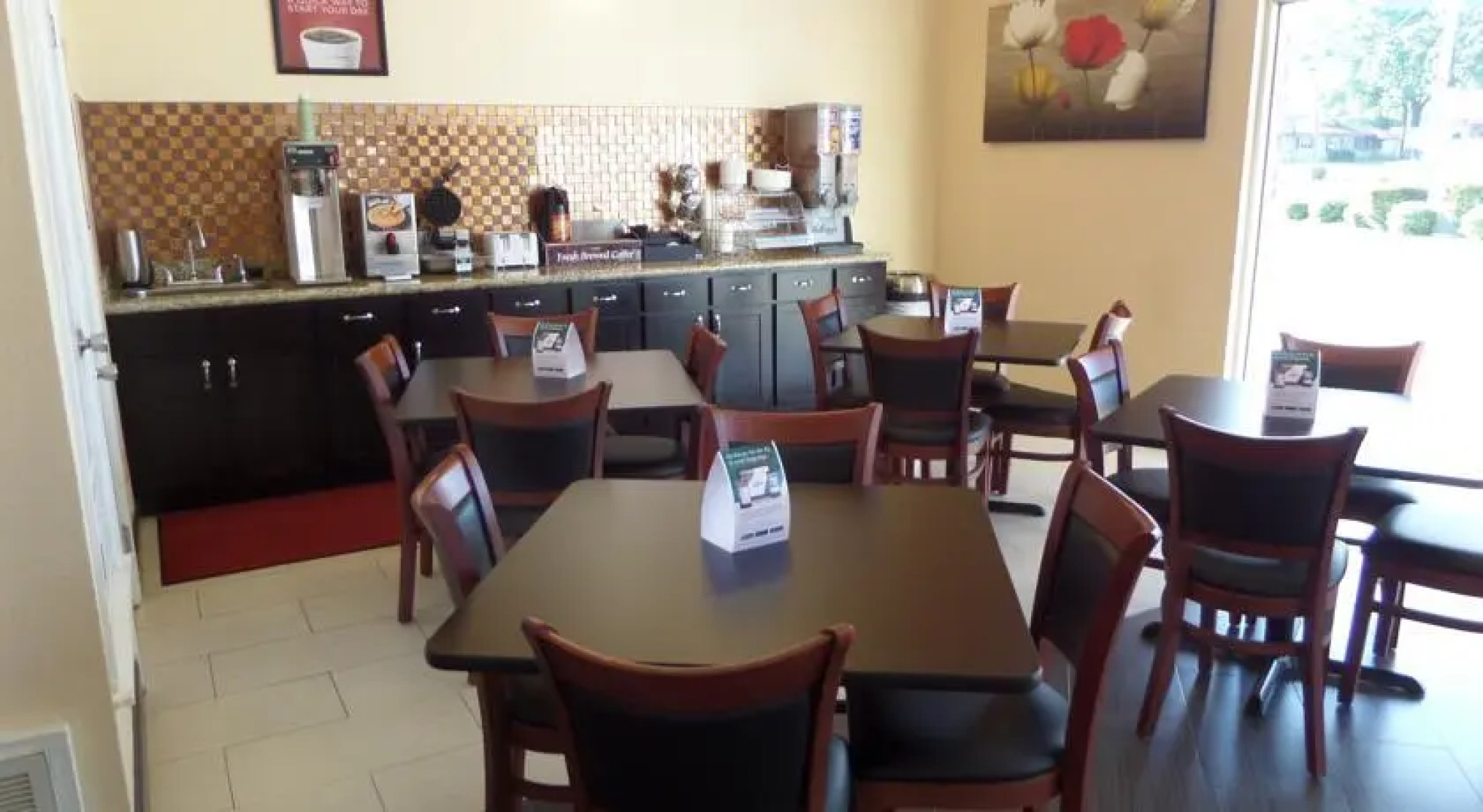 Economy Inn Russellville