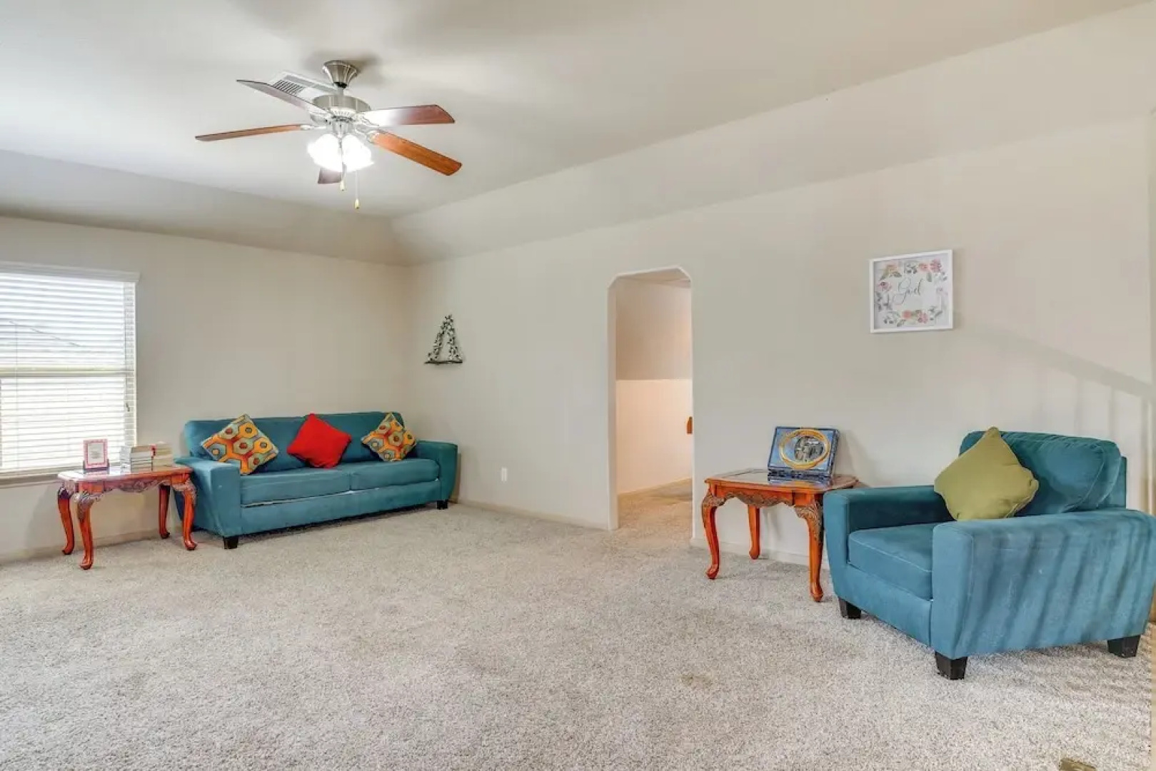 < 1 Mi to Lake Conroe: Home w/ Furnished Patio!