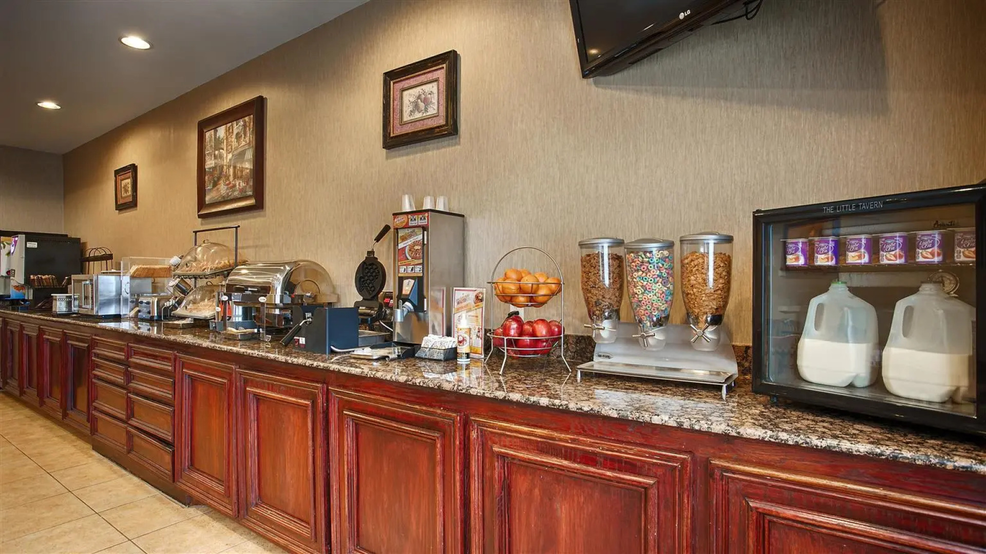 Best Western Lockhart Hotel & Suites