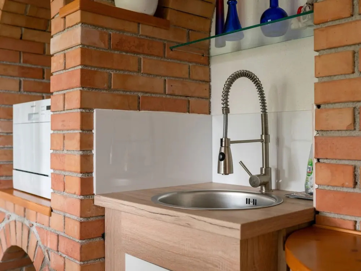 Riverside Apartment in Oed-ohling