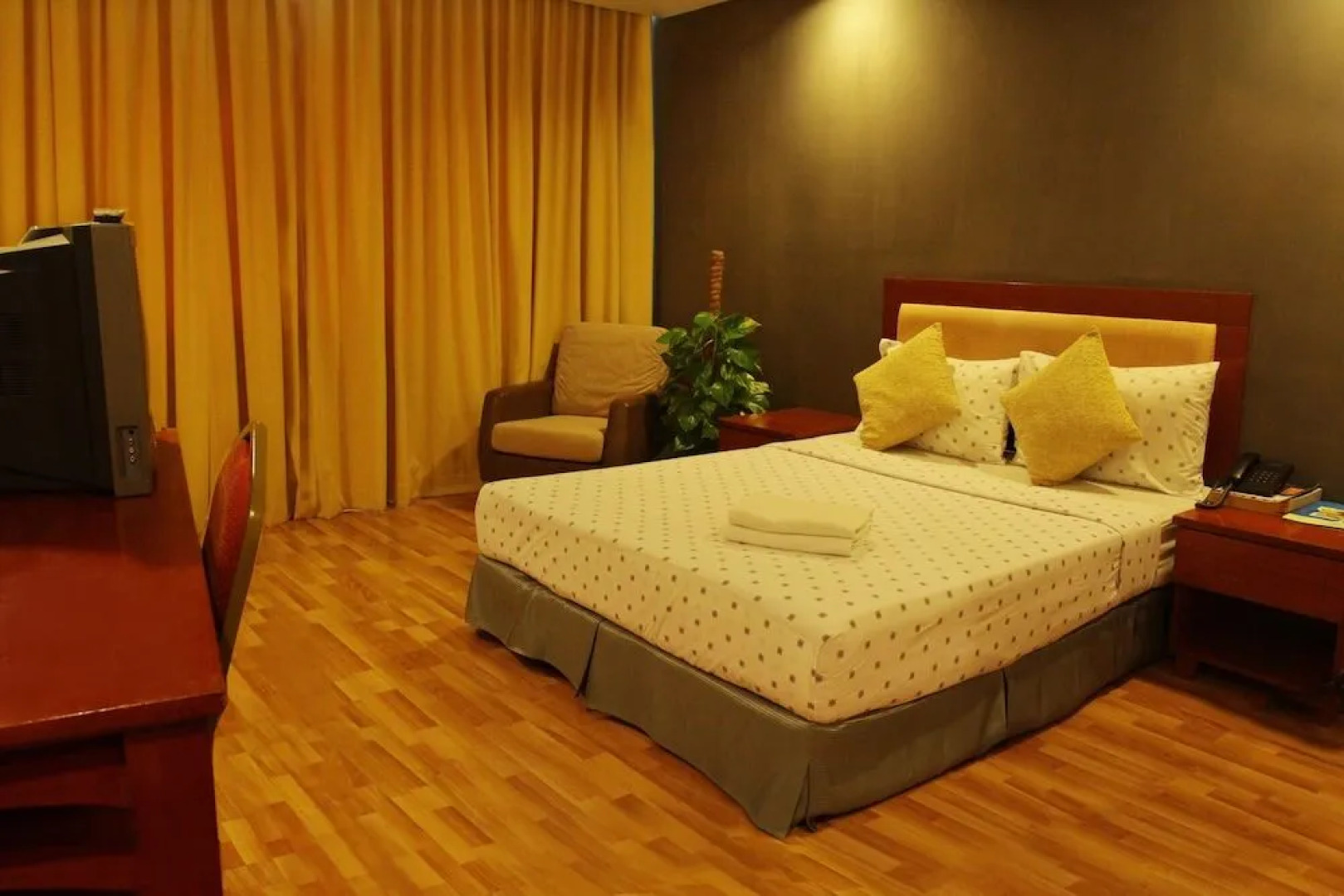 Mayres Hotel Kota Tinggi