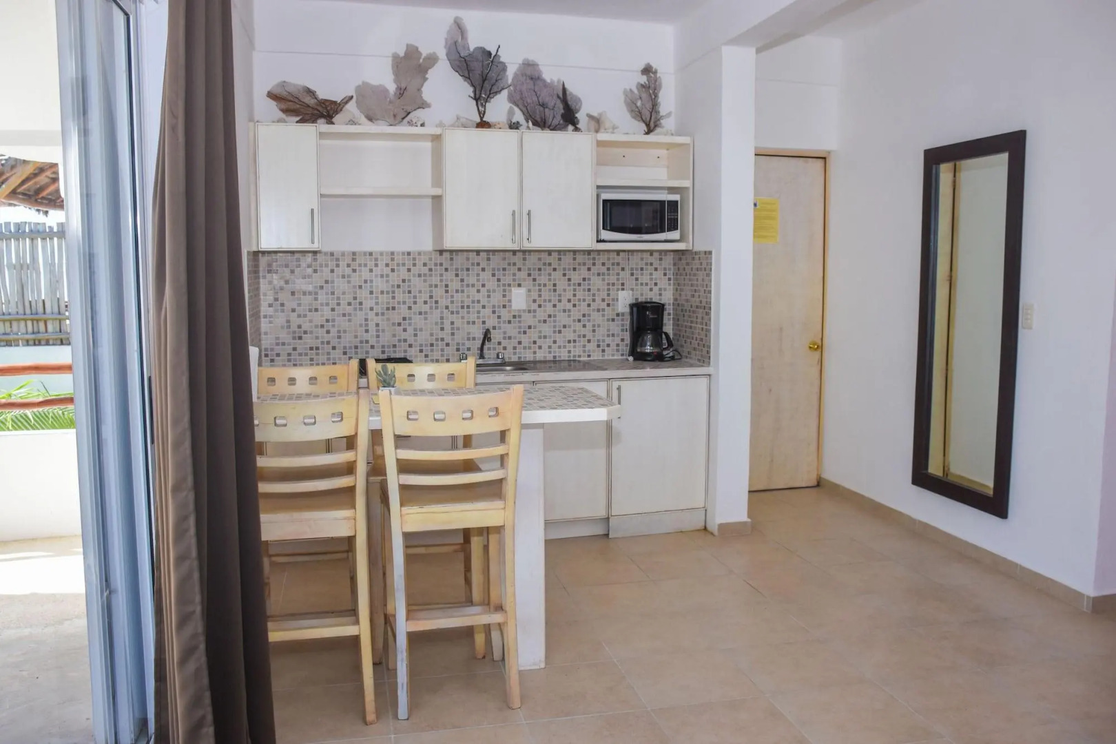 El Fuerte Beach Resort