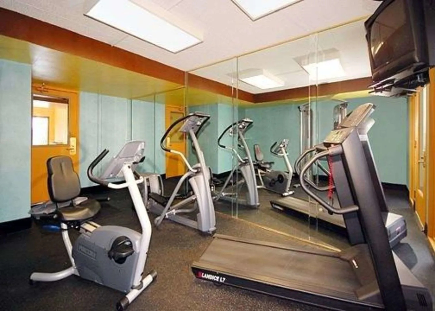 Red Roof Inn PLUS+ & Suites Knoxville West-Cedar Bluff