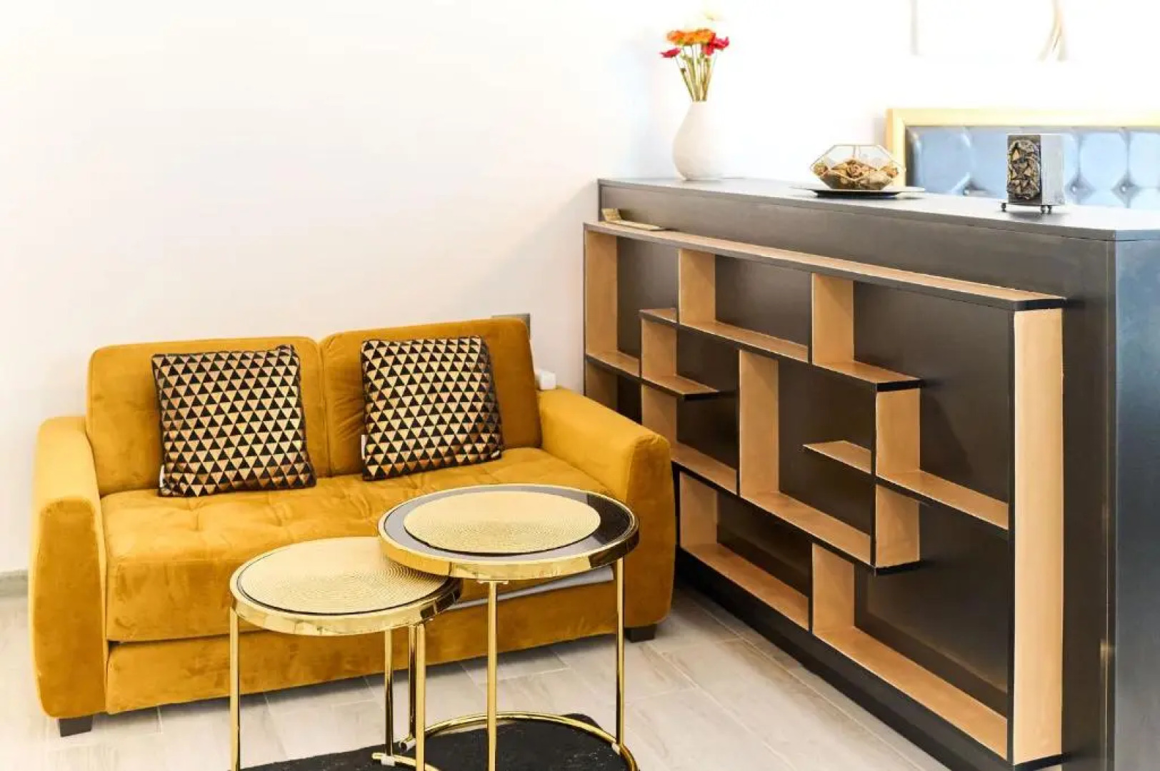 Color Studios in Nord10 - Pool & playground