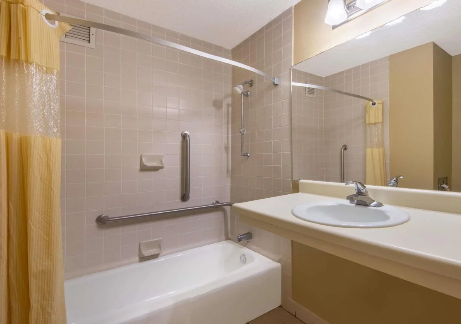 Hampton Inn by Hilton Clanton