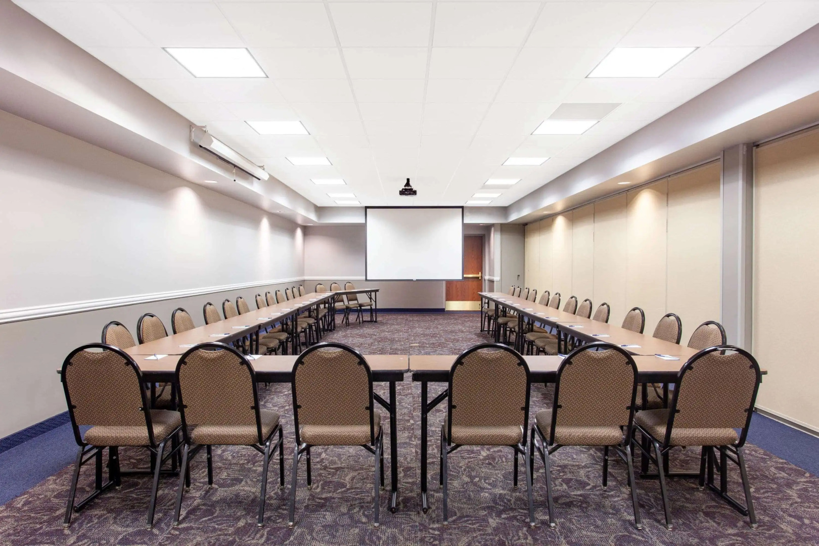 AmericInn by Wyndham Mankato Event Center