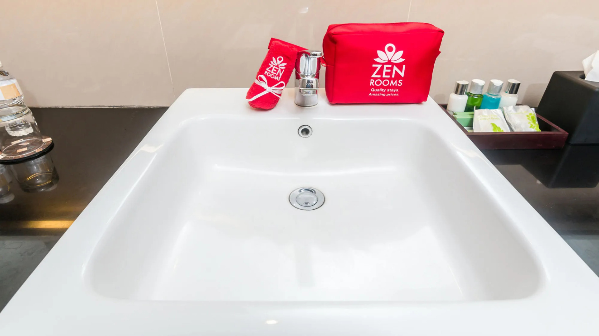 ZEN Premium Seminyak Braban