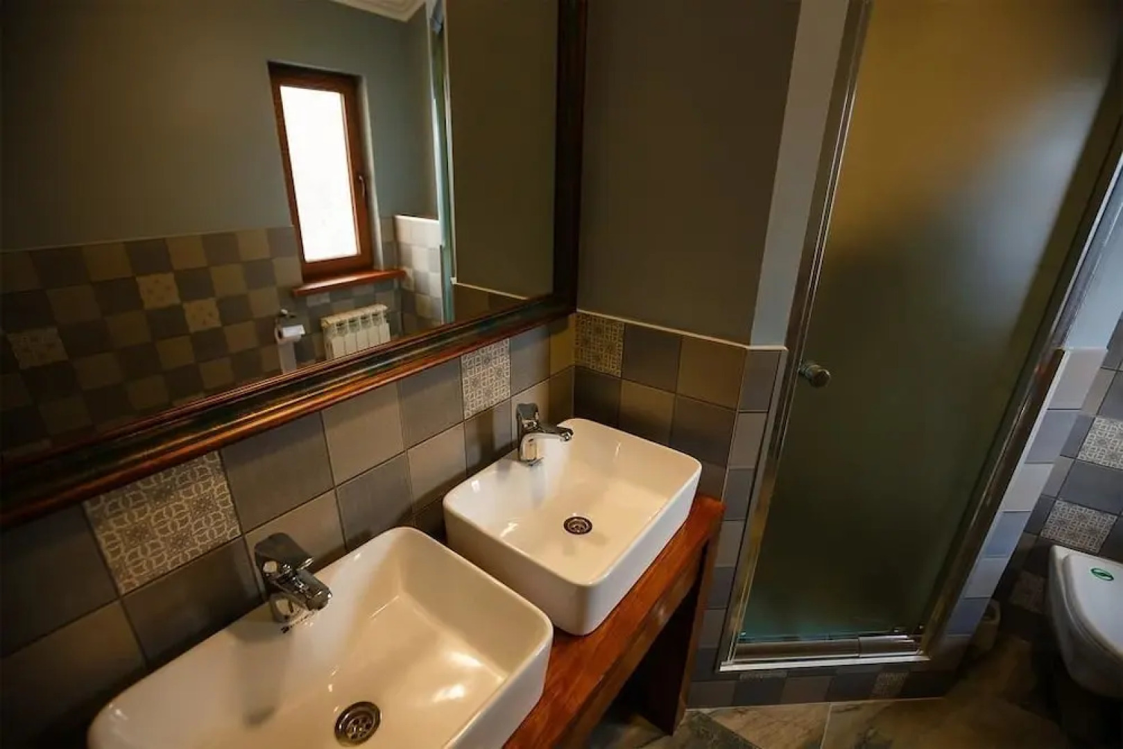 Mountain Road Hostel