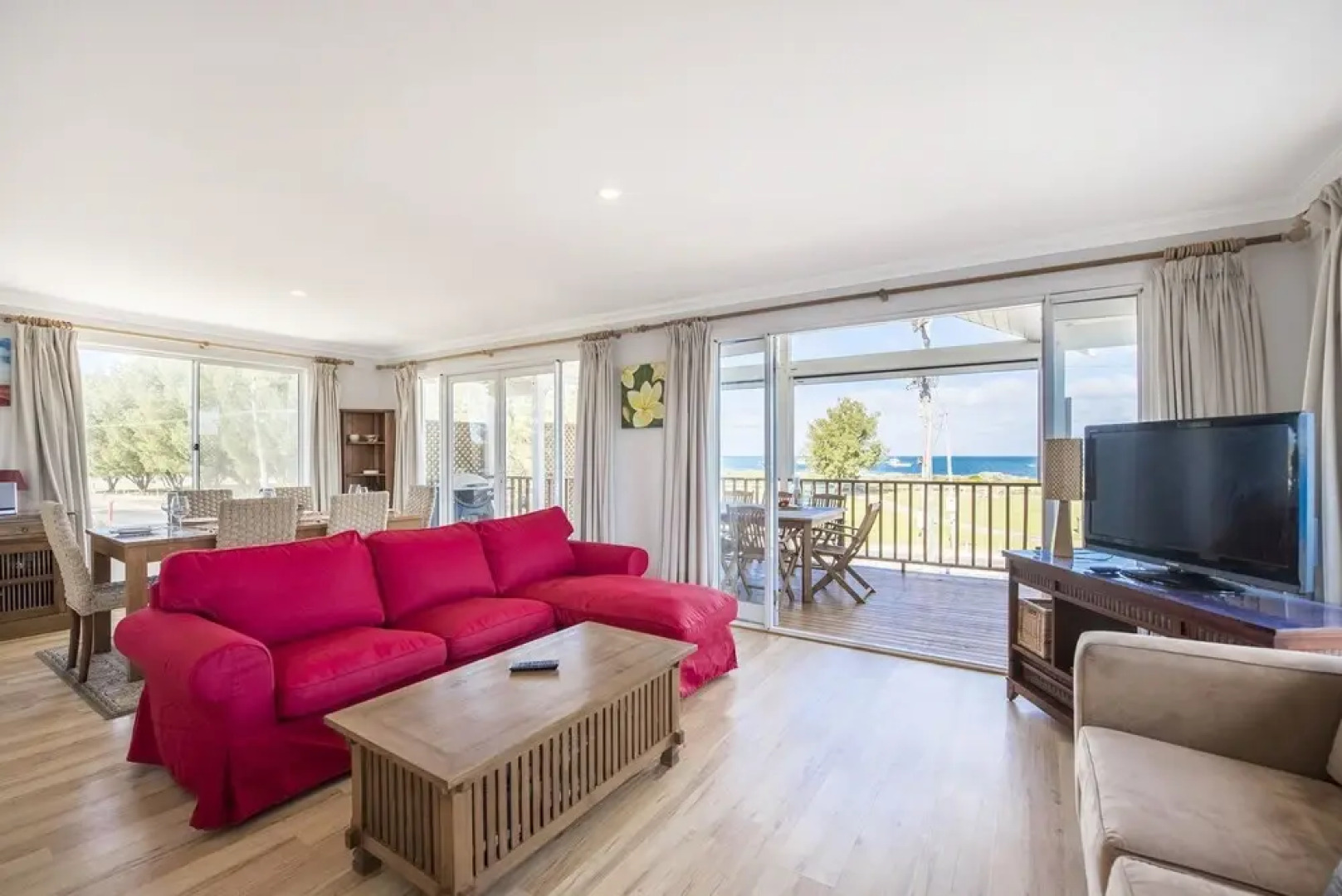 Whitehaven- Beach View From Every Room