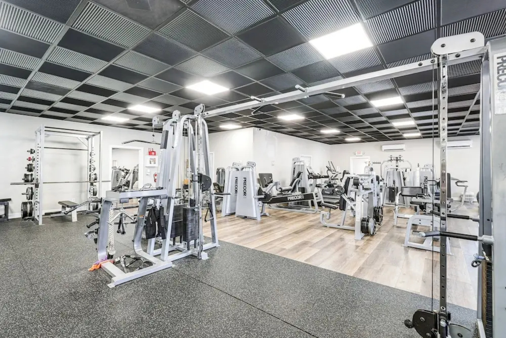 Beach + Pool Access: Smith Mountain Lake Getaway!