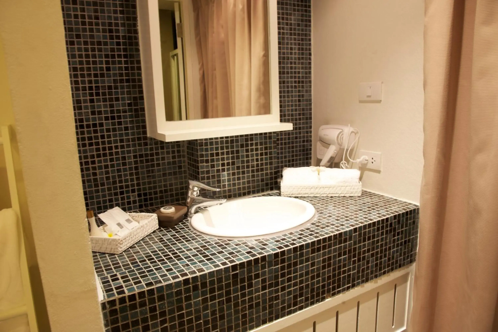 The Phoenix Hotel Bangkok